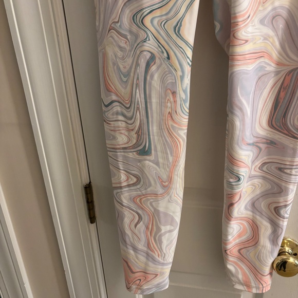 2 Pairs Leggings (Yoga) Pink (Antonio Melanie) & White (Old Navy) Size M - Picture 11 of 14